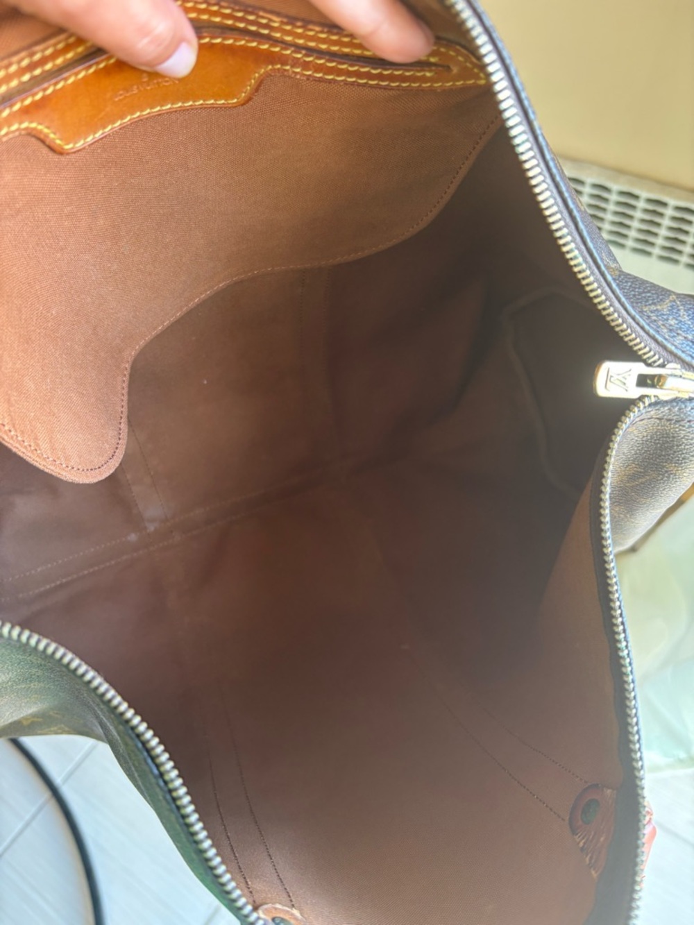 Authentic Louis Vuitton monogram shoulder bag - Picture 8 of 9